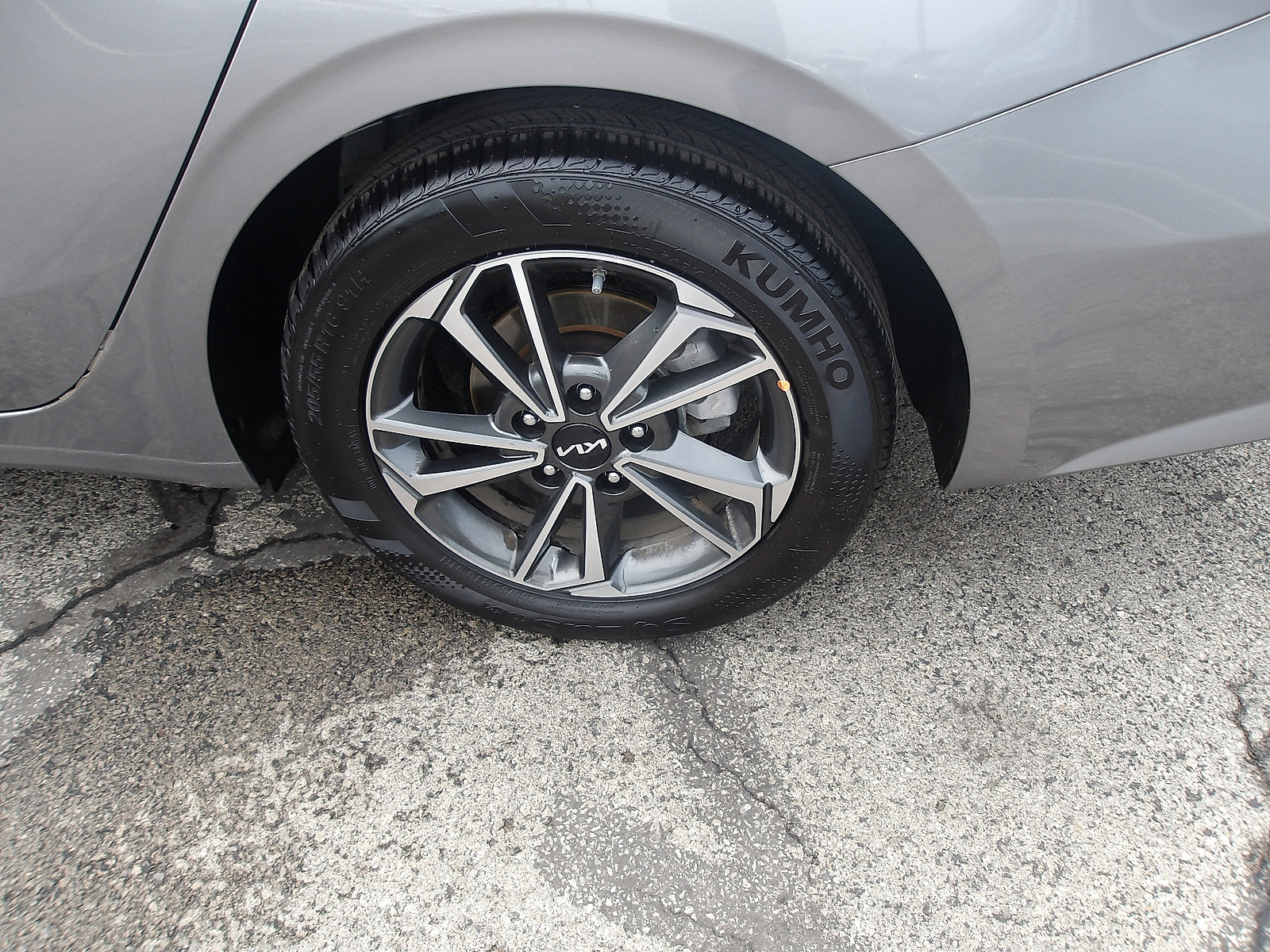 Used 2023 Kia Forte LXS FWD image 21
