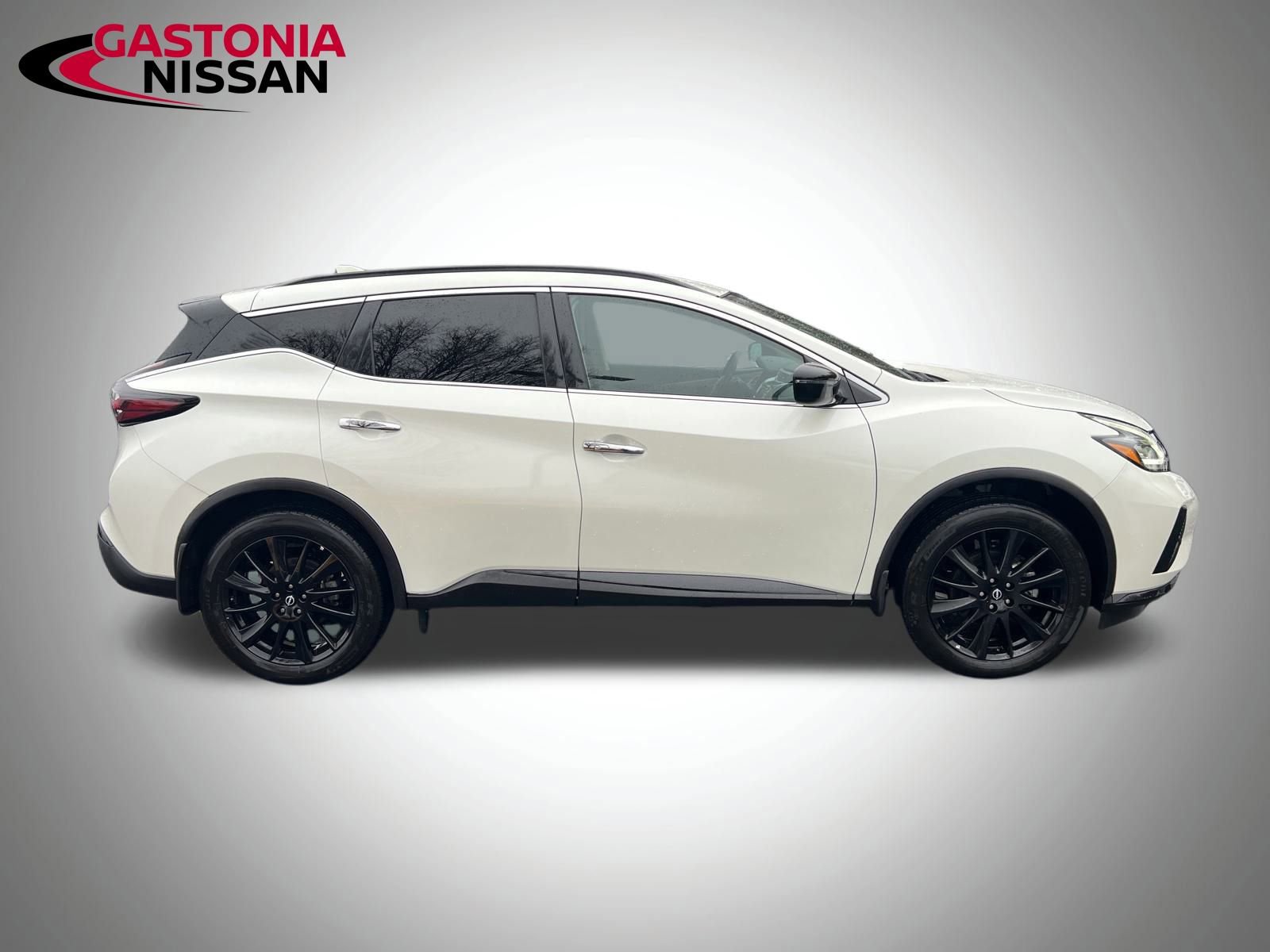 Used 2024 Nissan Murano SV w/ SV Midnight Edition Package image 17