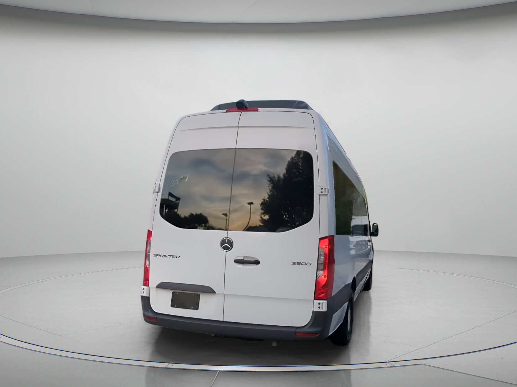 Used 2025 Mercedes-Benz Sprinter 2500 image 26