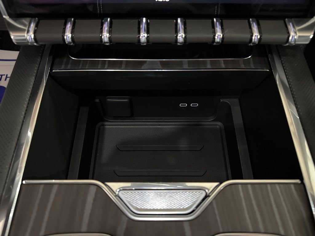 New 2025 GMC Sierra EV Denali AWD/4WD image 34