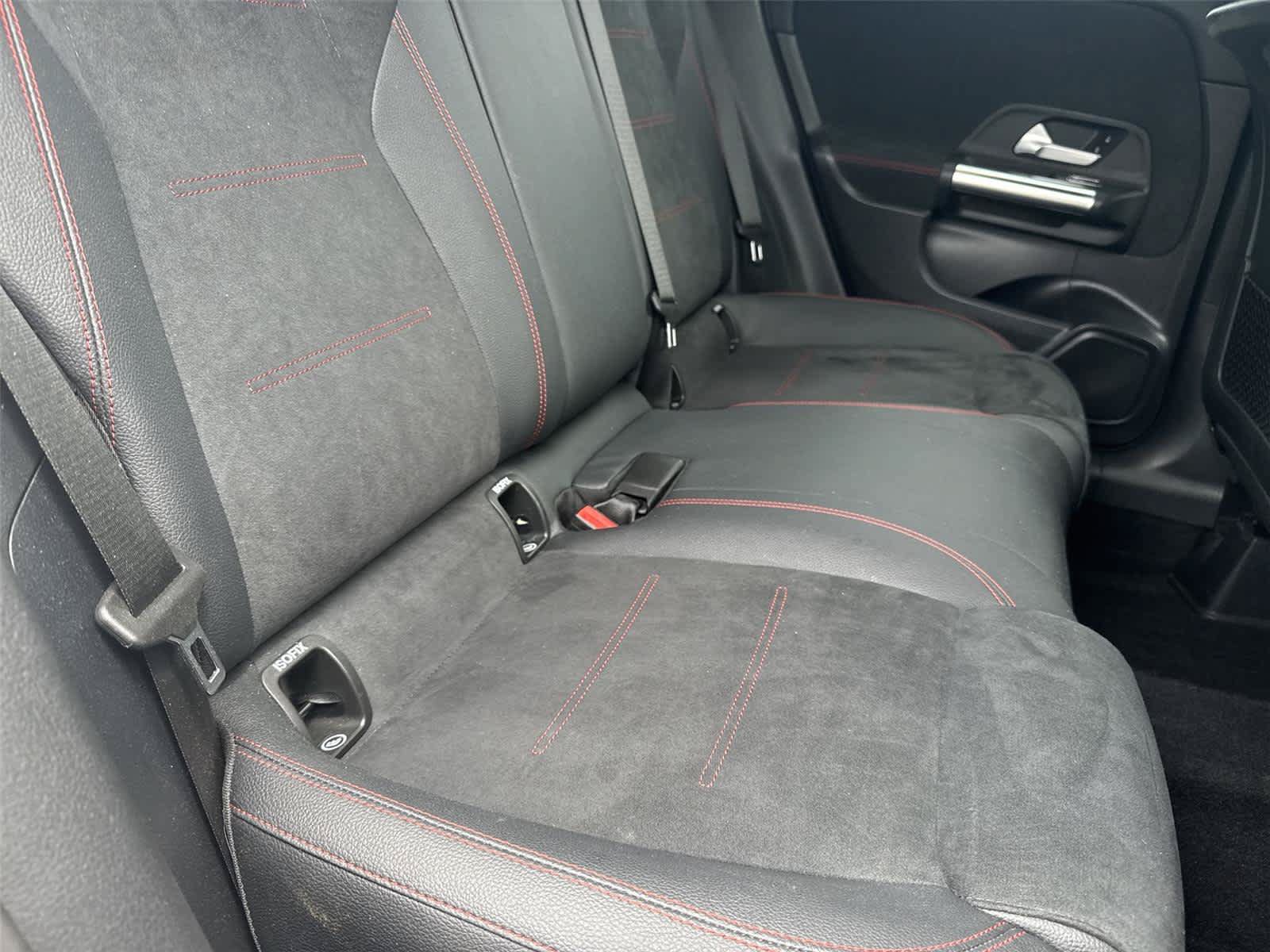 Used 2023 Mercedes-Benz GLA 250 4MATIC image 16