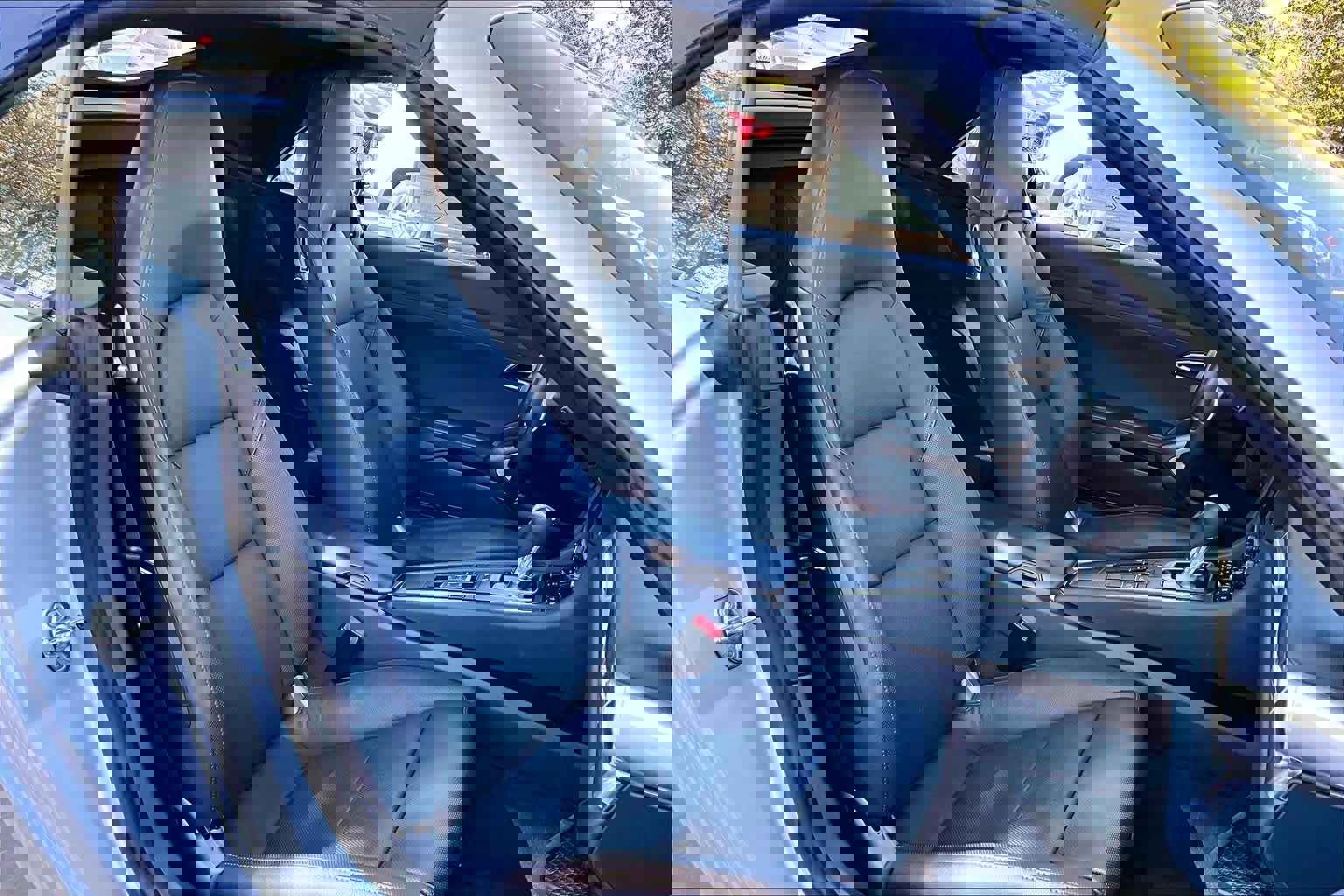 Used 2014 Porsche 911 Carrera 4 image 8