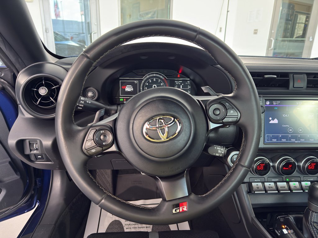 Used 2024 Toyota GR86 Premium image 23