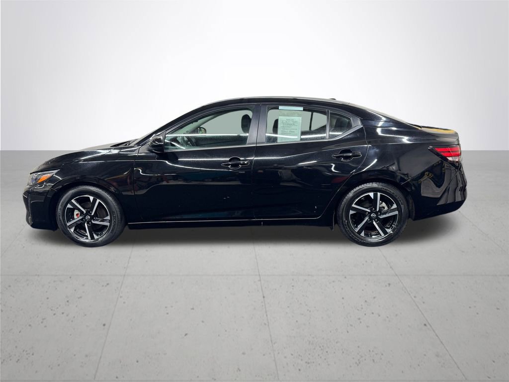 Used 2024 Nissan Sentra SV image 3