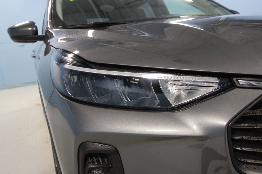 Used 2025 Ford Escape SE image 36