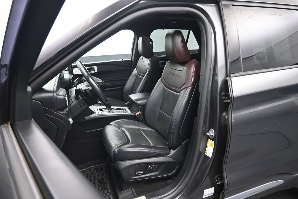 Used 2020 Ford Explorer Platinum w/ Premium Technology Package AWD/4WD image 20