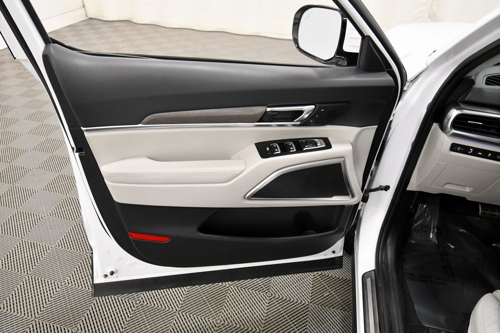 Certified 2022 Kia Telluride SX w/ SX Prestige Package image 13