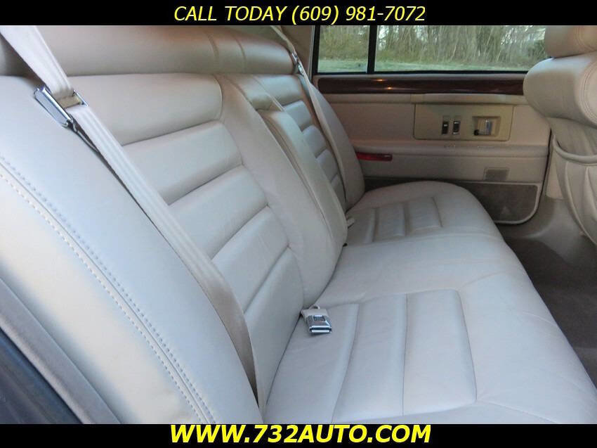 Used 1994 Cadillac De Ville Sedan FWD image 22
