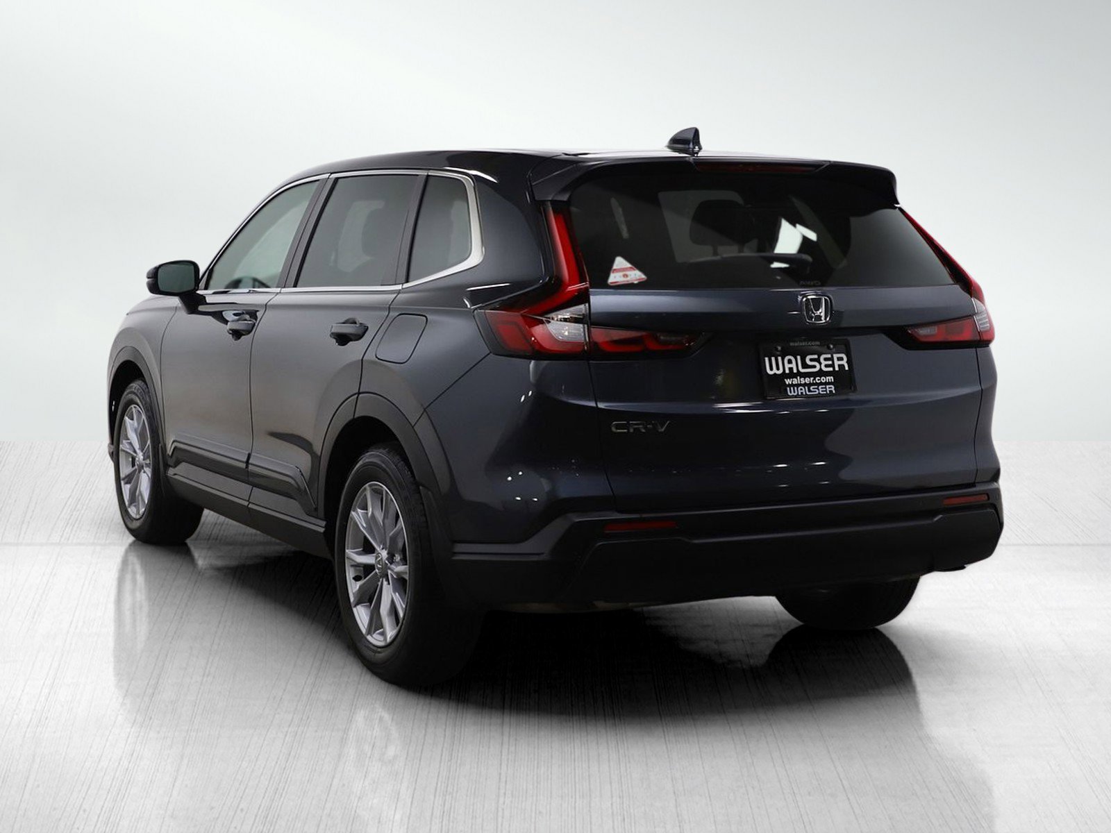 Used 2023 Honda CR-V EX-L image 3