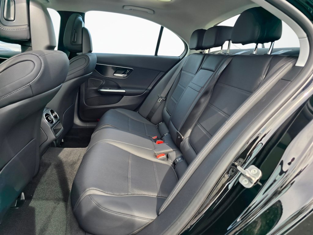 New 2026 Mercedes-Benz C 300 4MATIC Sedan image 17