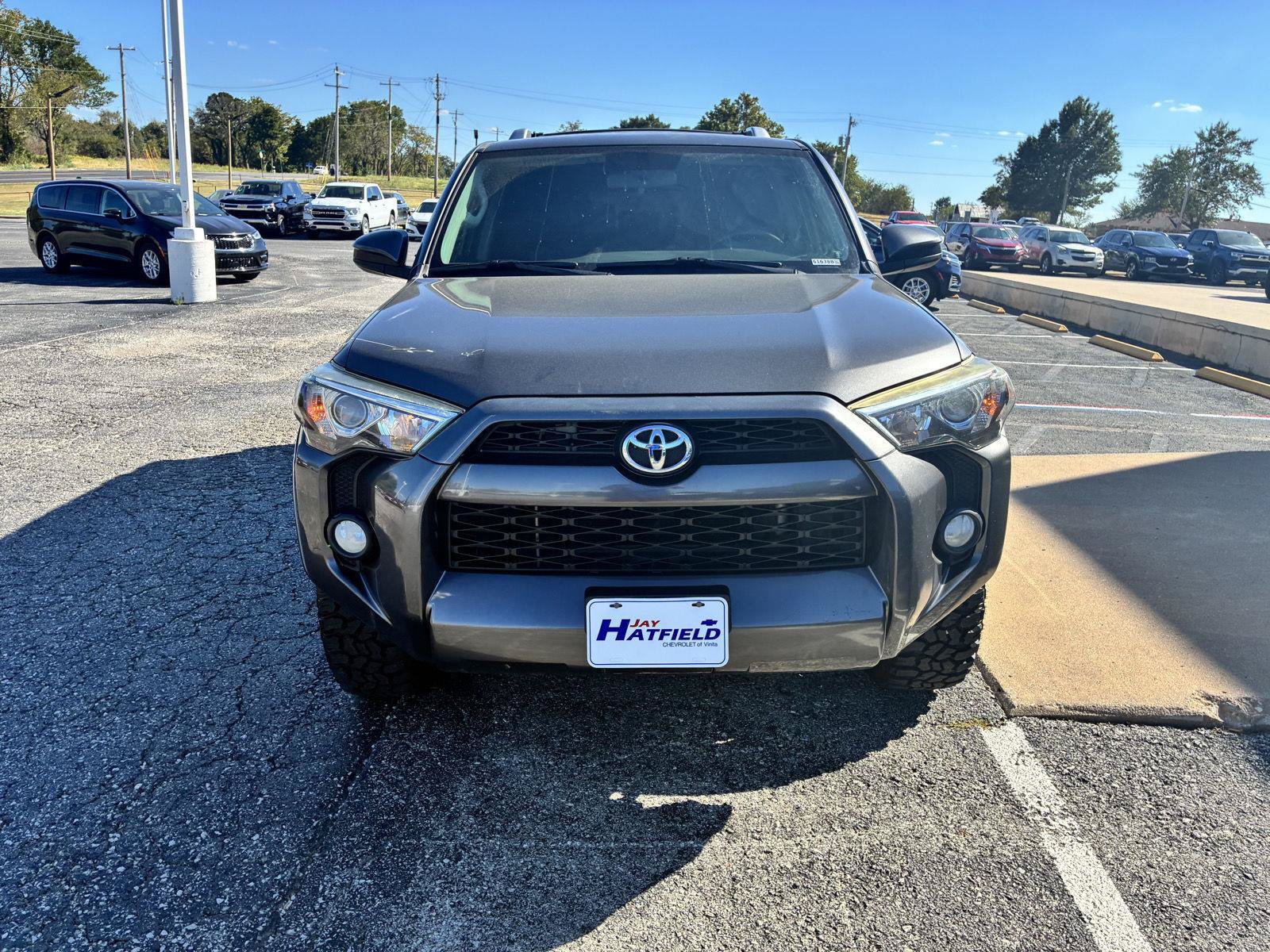 Used 2016 Toyota 4Runner SR5 AWD/4WD image 3