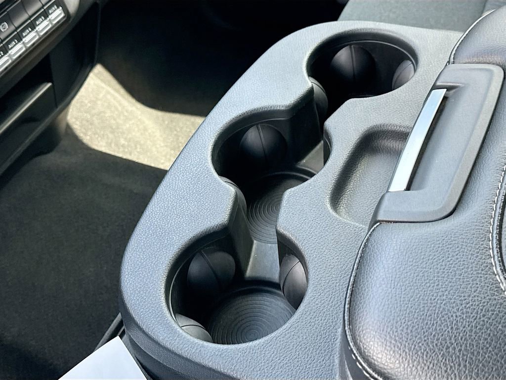 Used 2024 RAM 3500 Tradesman w/ Chrome Appearance Group image 22