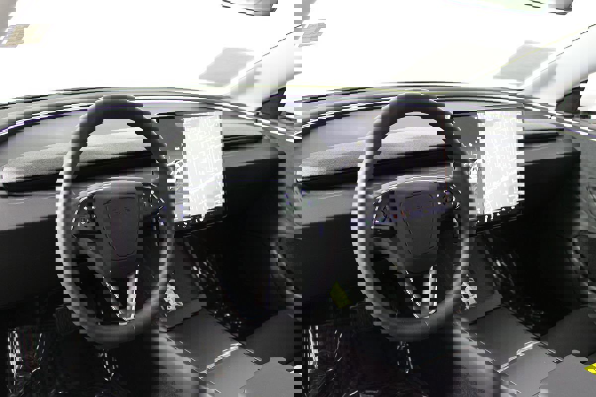 Used 2024 Tesla Model 3 Long Range image 8