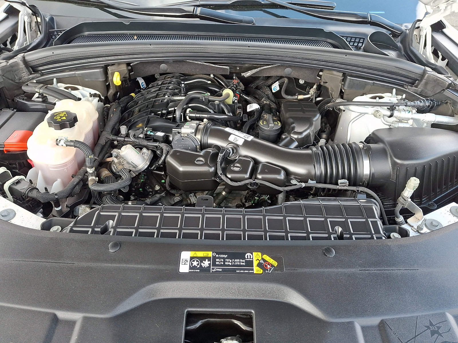 Used 2023 Jeep Grand Cherokee Altitude AWD/4WD image 26