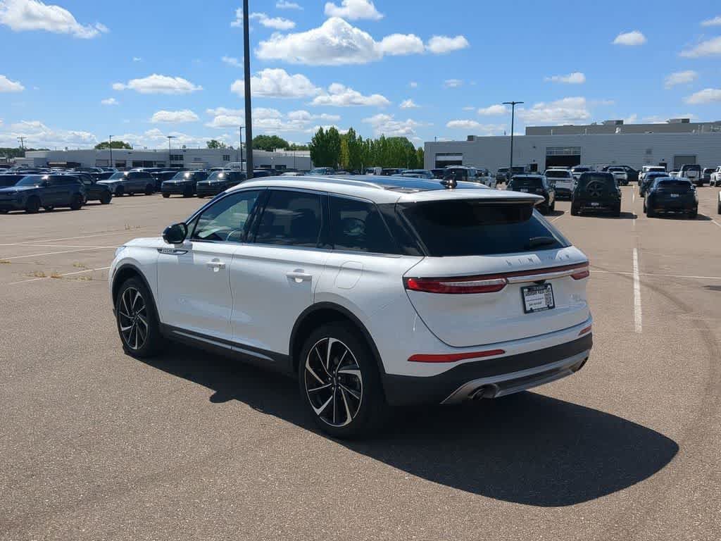 Used 2024 Lincoln Corsair Reserve w/ Equipment Group 201A AWD/4WD image 4