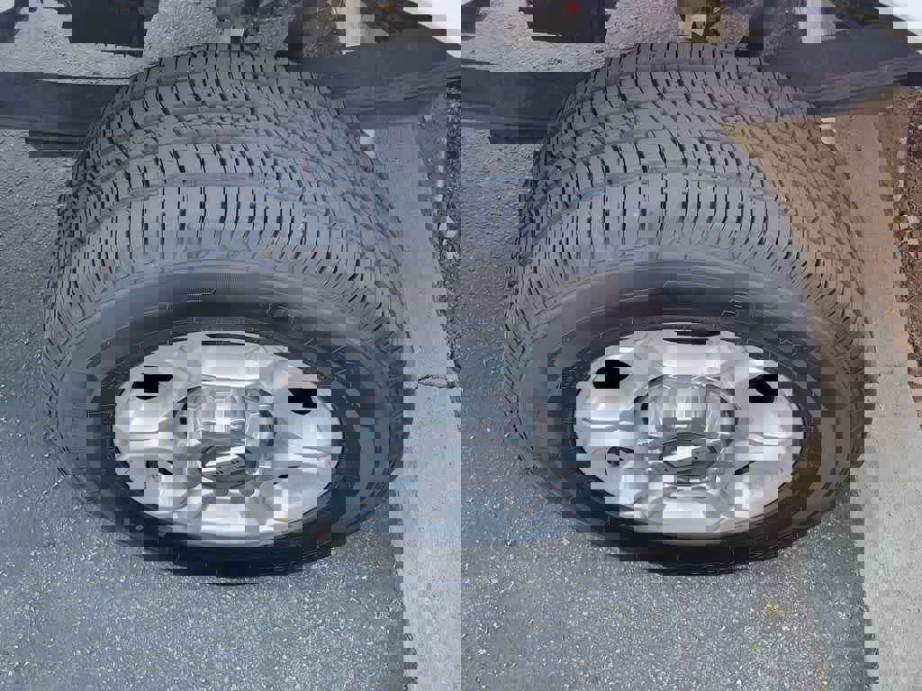 Used 2025 Ford F250 XLT image 4