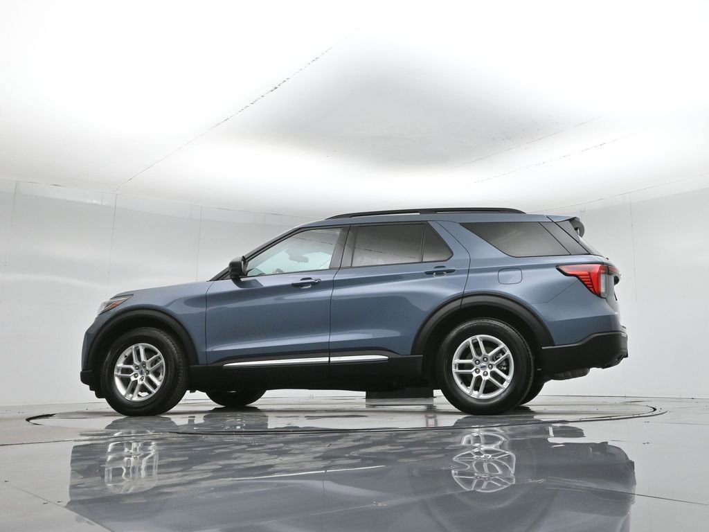Used 2025 Ford Explorer Active image 55