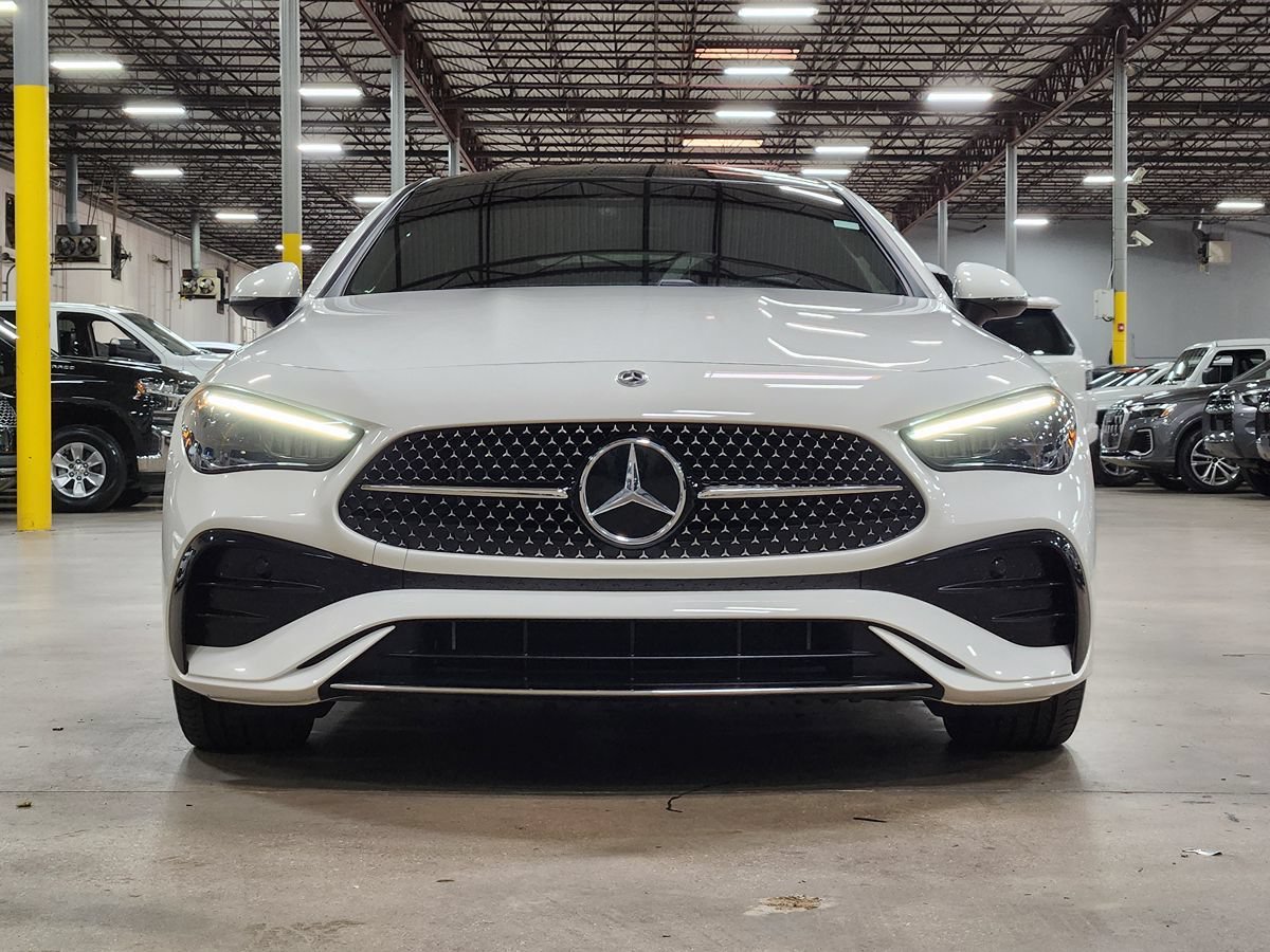 Used 2024 Mercedes-Benz CLE 300 4MATIC Coupe image 2