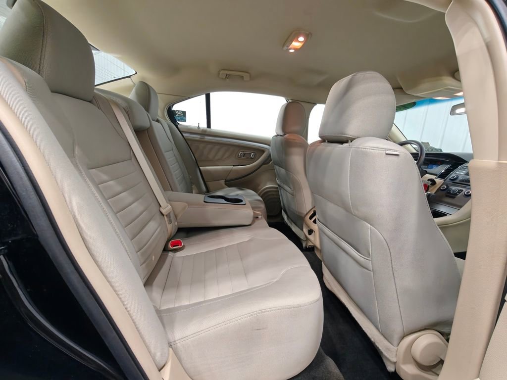Used 2018 Ford Taurus SE FWD image 23