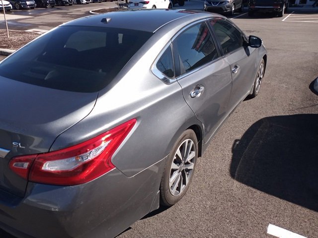 Used 2017 Nissan Altima 2.5 SL w/ 2.5 Technology Package image 12