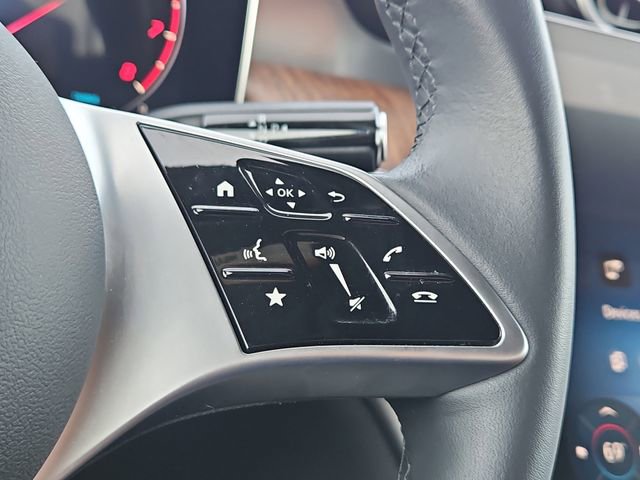 Used 2024 Mercedes-Benz GLC 300 image 26