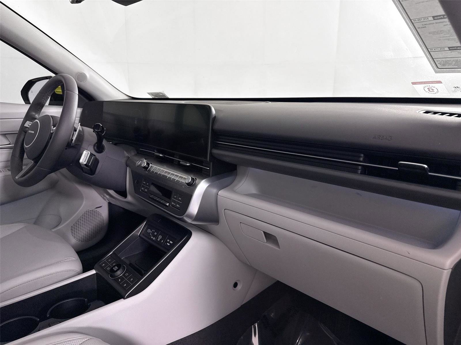Used 2024 Hyundai Kona Limited FWD image 43