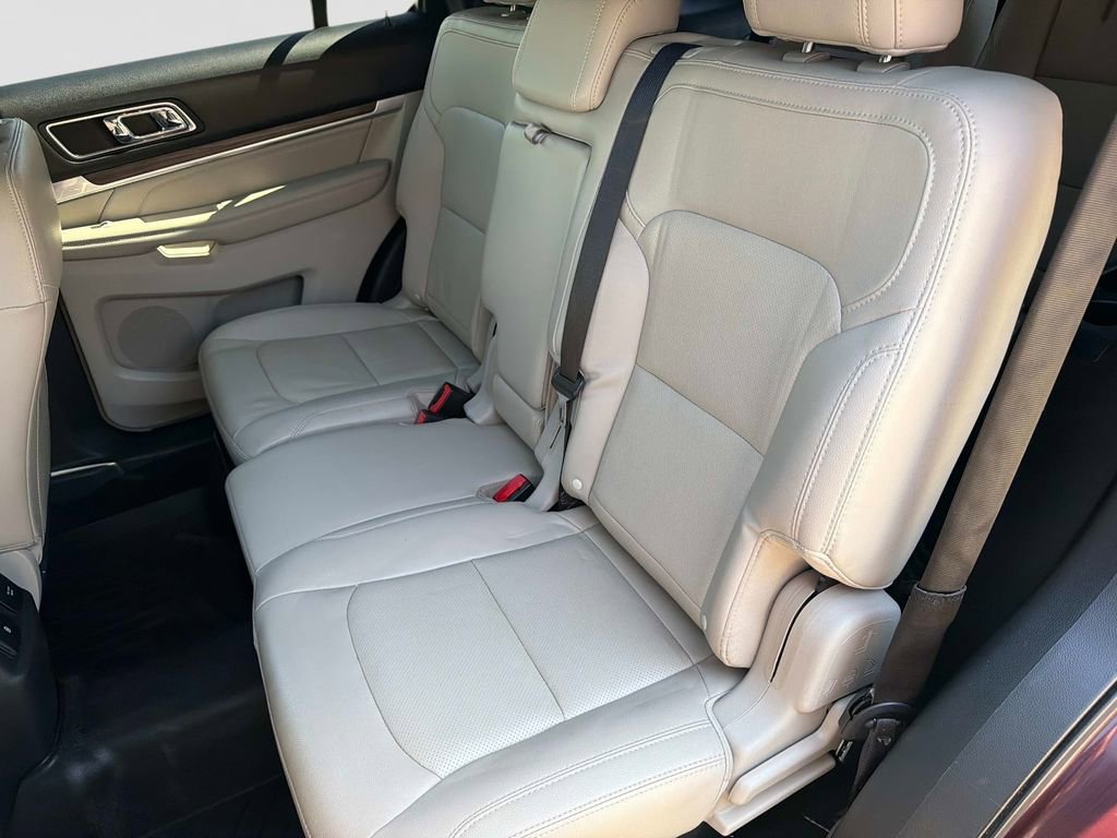 Used 2018 Ford Explorer Limited w/ Equipment Group 301A image 14