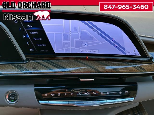 Used 2022 Cadillac Escalade Sport Platinum w/ LPO, ONYX Package image 17