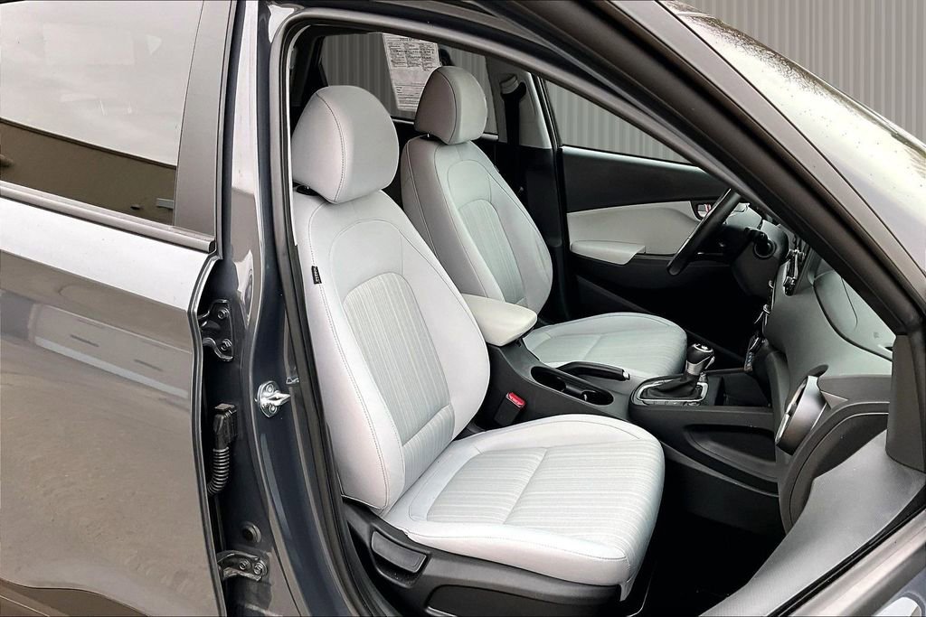 Used 2023 Hyundai Kona SEL w/ Convenience Package image 8