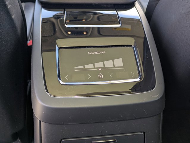 Used 2018 Volvo S90 T8 Inscription w/ Convenience Package AWD/4WD image 18