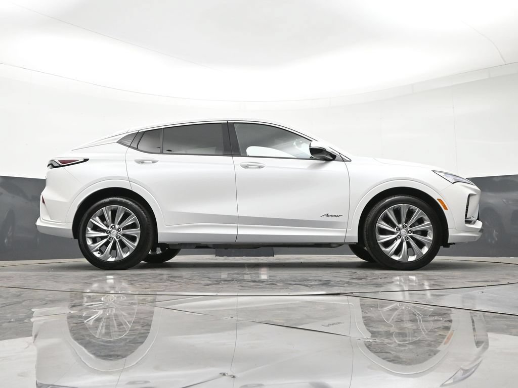 Used 2024 Buick Envista Sport Touring FWD image 29
