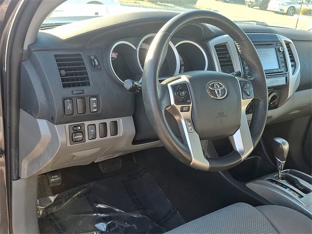 Used 2015 Toyota Tacoma PreRunner w/ TRD Sport Package image 10