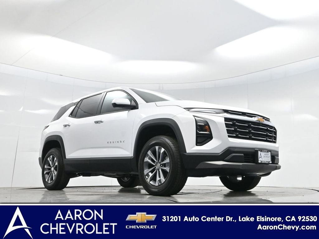 New 2026 Chevrolet Equinox LT image 2