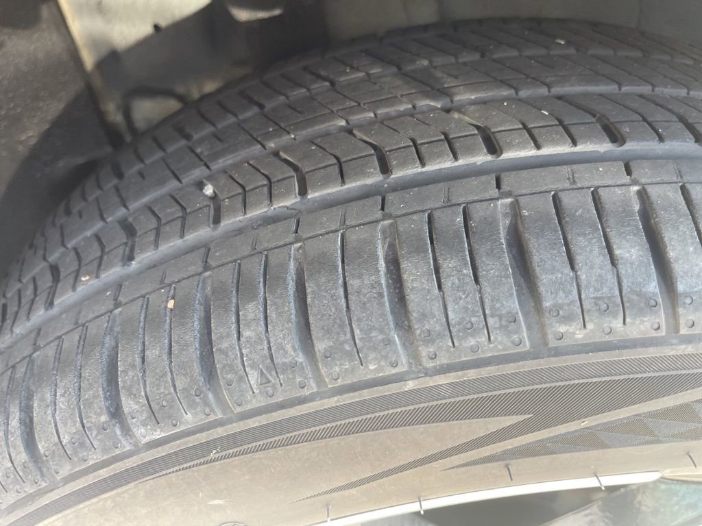 Used 2024 Hyundai Kona Limited FWD image 5