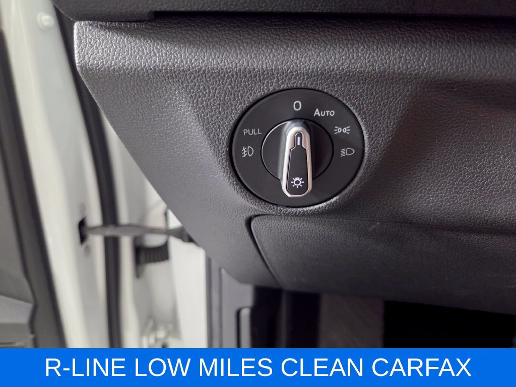 Used 2021 Volkswagen Jetta R-Line w/ R-Line Cold Weather Package FWD image 18