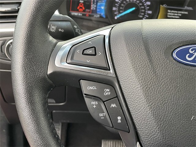 Used 2020 Ford Edge Titanium image 29