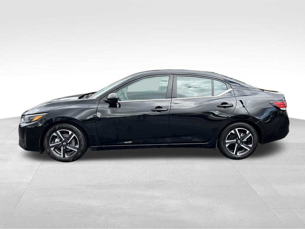 Used 2025 Nissan Sentra SV image 6