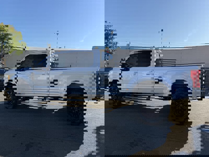 Used 2017 Ford F350 Lariat w/ FX4 Off-Road Package image 15