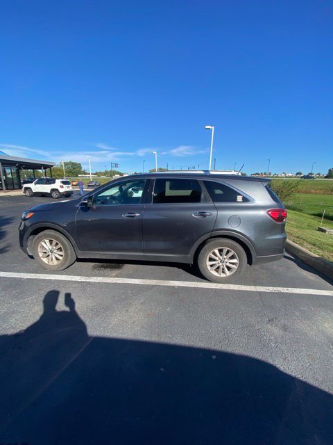 Used 2020 Kia Sorento LX FWD image 11