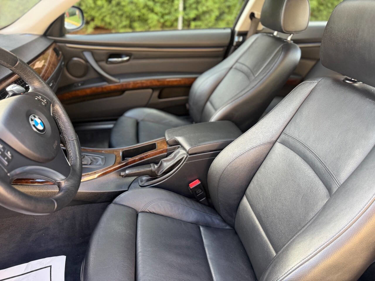 Used 2010 BMW 335i xDrive Coupe image 25