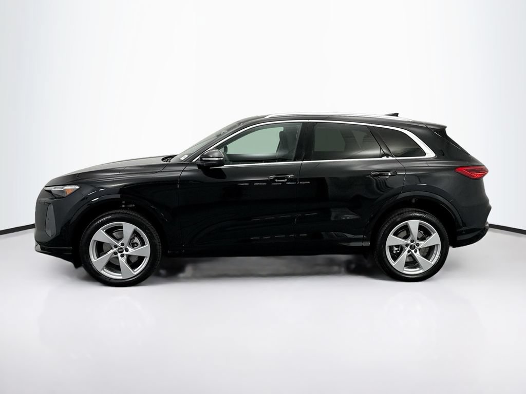 Used 2025 Audi Q5 Premium Plus w/ Premium Plus AWD/4WD image 9