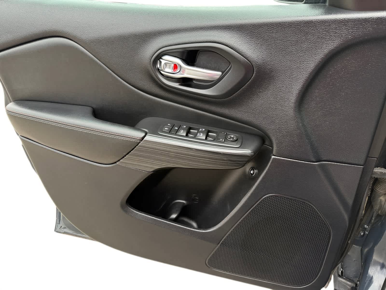 Used 2017 Jeep Cherokee 75th Anniversary image 21