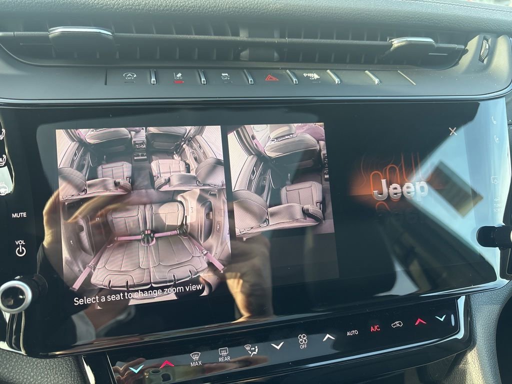 New 2026 Jeep Grand Cherokee L Limited AWD/4WD image 20
