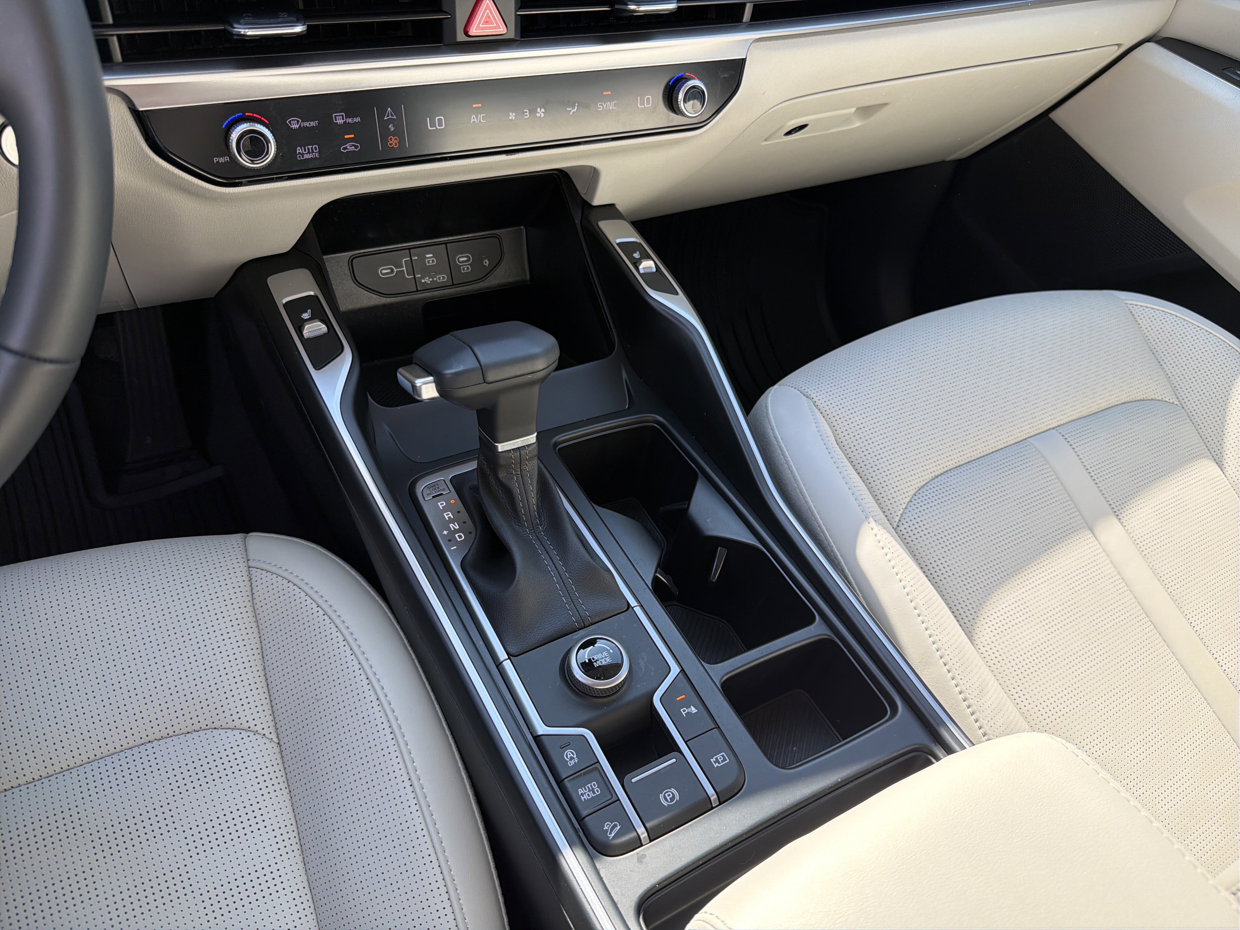 Used 2025 Kia Sorento EX w/ Panoramic Sunroof Package image 33