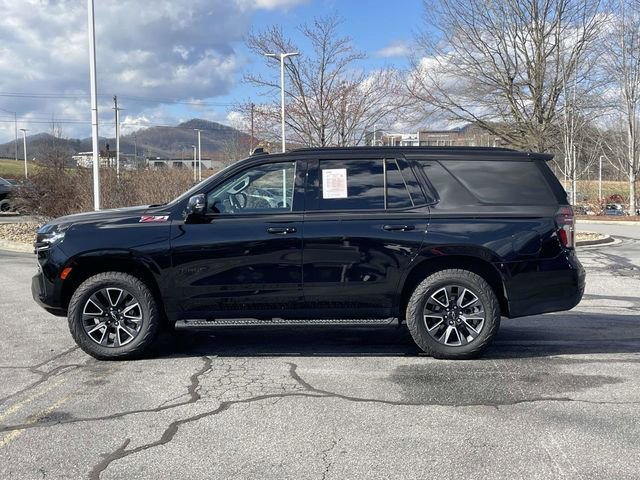 Used 2024 Chevrolet Tahoe Z71 w/ Luxury Package image 2