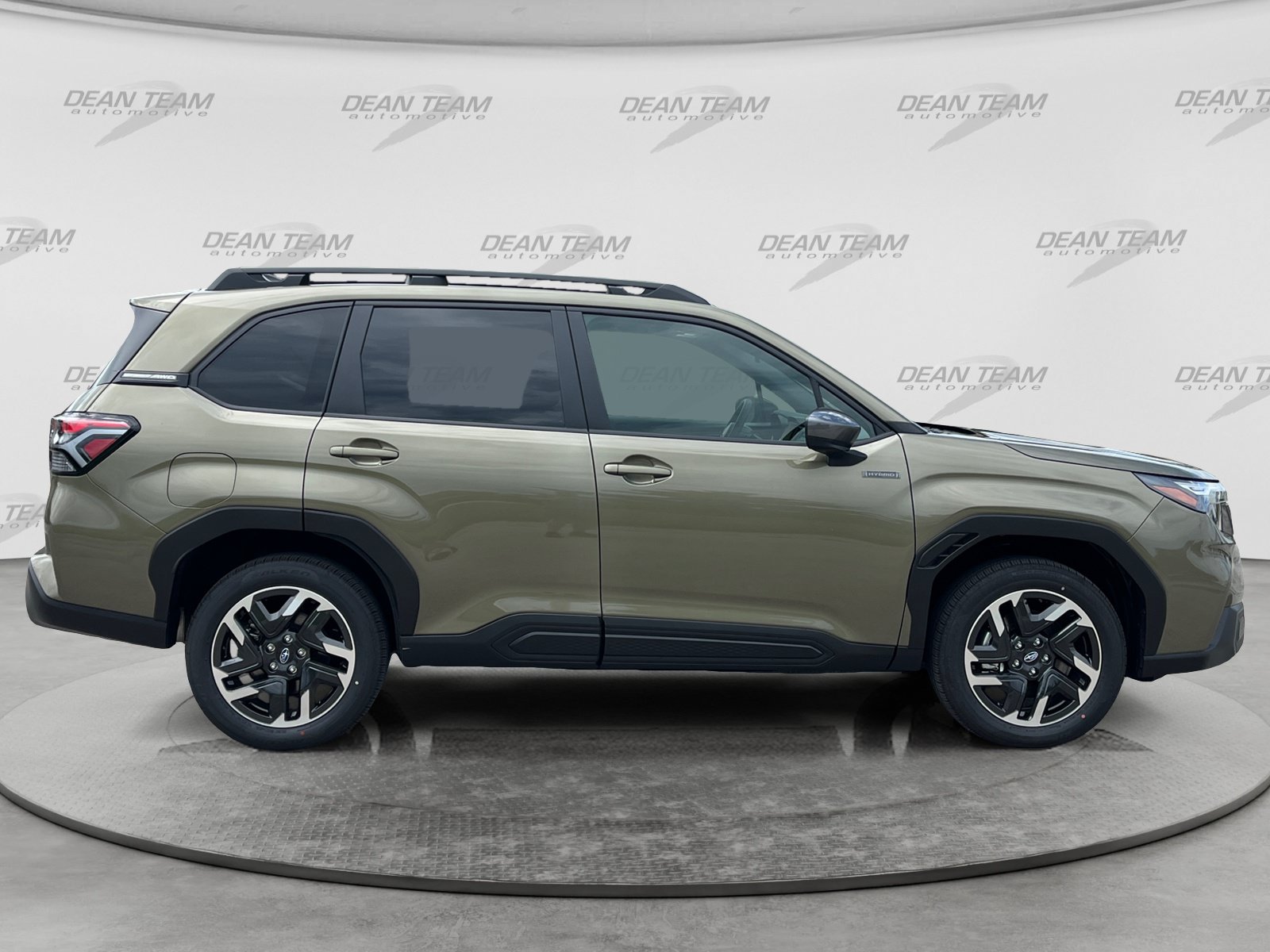 Certified 2025 Subaru Forester Premium AWD/4WD image 8
