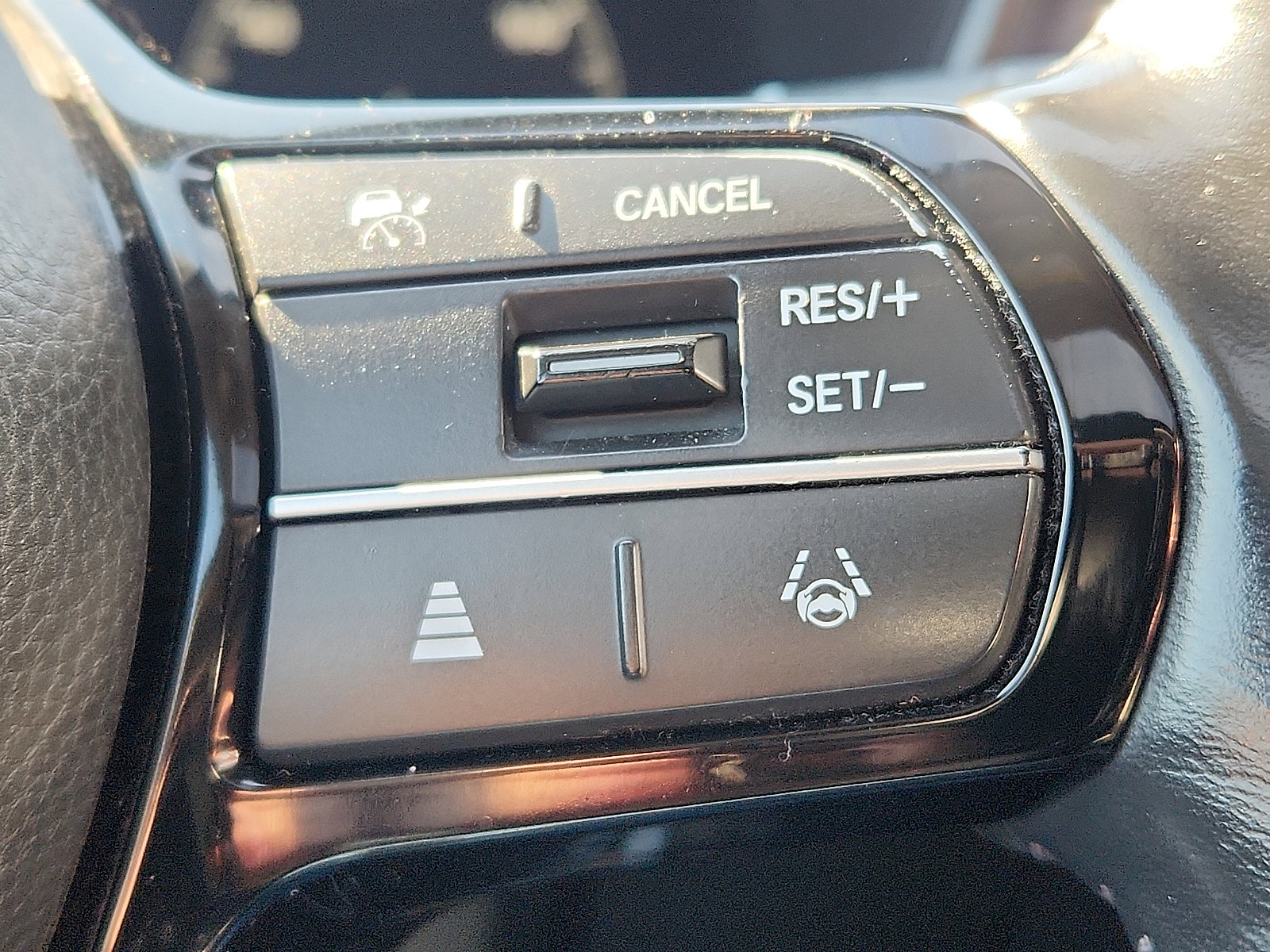 Used 2023 Honda CR-V EX-L image 22