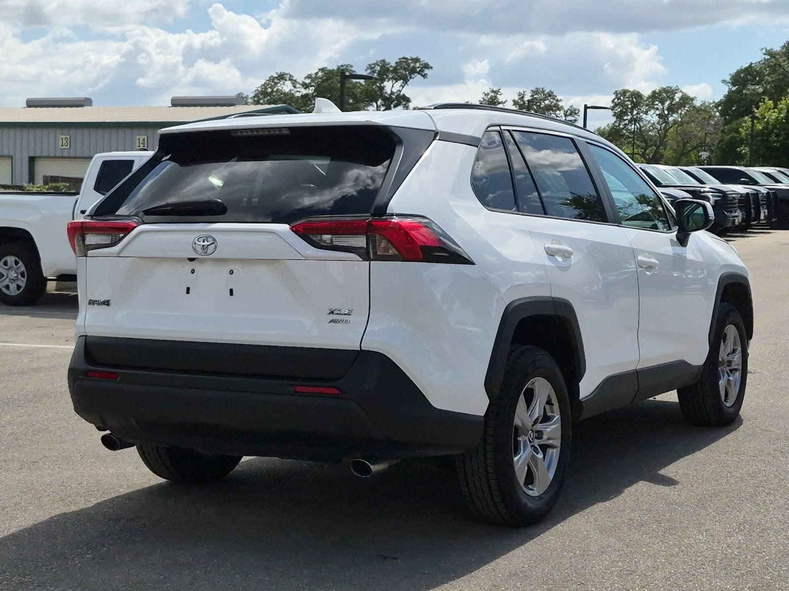 Certified 2025 Toyota RAV4 XLE AWD/4WD image 5
