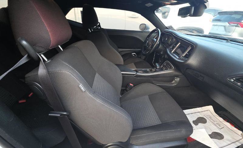 Used 2022 Dodge Challenger GT image 4