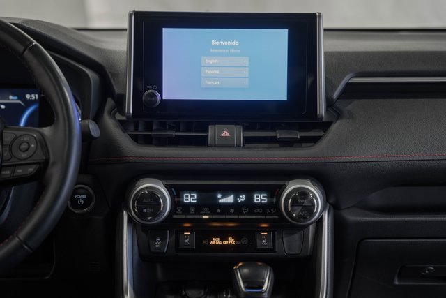 Used 2024 Toyota RAV4 SE image 23